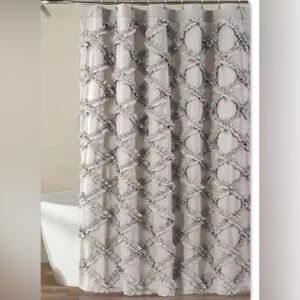 Lush decor Ruffle Diamond Gray Shower Curtain 70x70